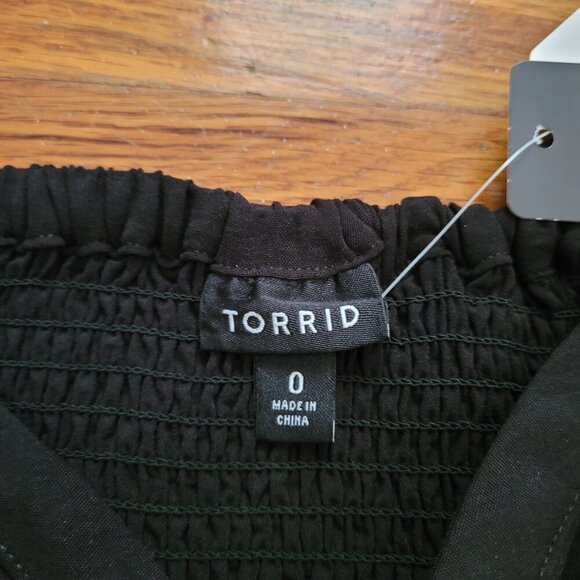 NWT TORRID | Seersucker Sleeveless Bralette Crop Tank Top | Sz. 0/L/12 - Picture 7 of 9